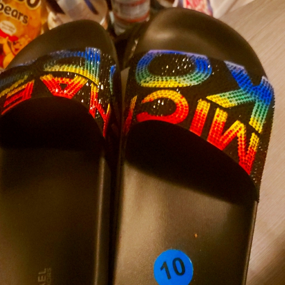New never worn size 10